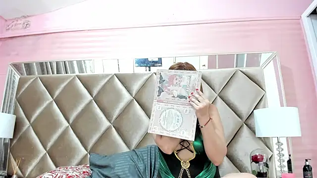 Aurora-Rossi online show from 02-11-26, 02:33