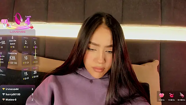 nicolle pierce online show from 09-26-25, 12:56