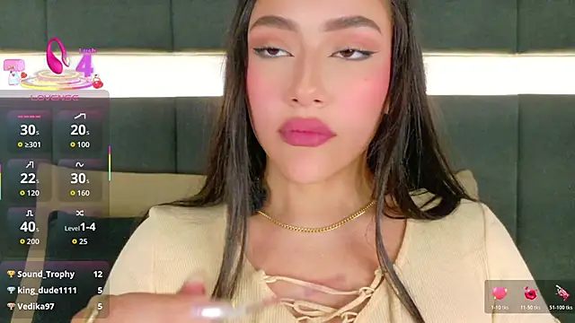 nicolle pierce online show from 11-12-25, 01:59