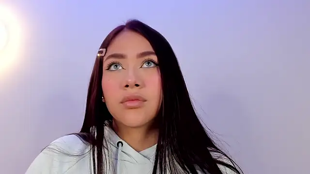 Snapshot of nicolle_pierce chatting on 02-03-26, 02:44 nicolle pierce online show from 02-03-26, 02:44