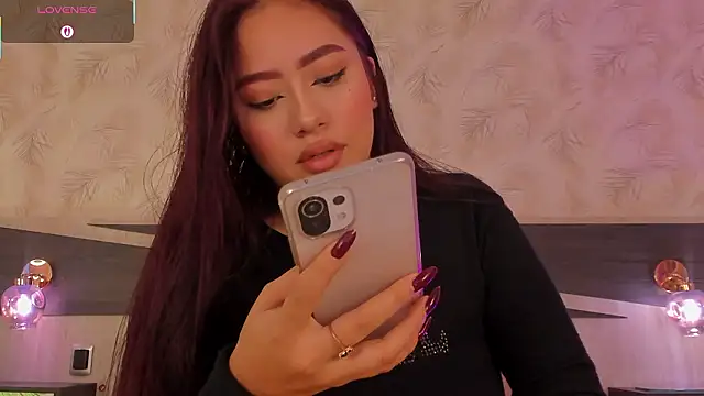 nicolle pierce online show from 03-11-26, 01:16