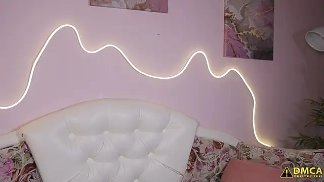 Snapshot of pulluq chatting on 01-08-25, 01:52 pulluq online show from 01-08-25, 01:52