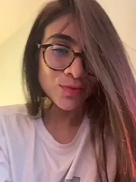 Snapshot of MariaIsabella8 chatting on 03-18-25, 06:06 MariaIsabella8 online show from 03-18-25, 06:06