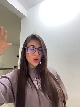 MariaIsabella8 online show from 05-12-26, 10:27
