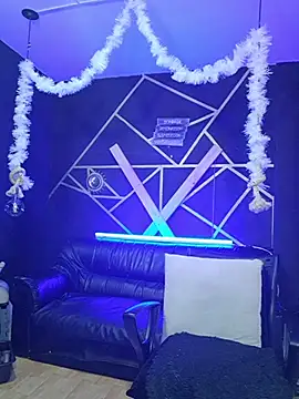 Gelena Black online show from 01-14-26, 01:37