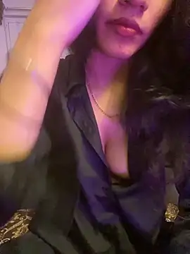 Divyaa69 online show from 11-18-25, 05:16