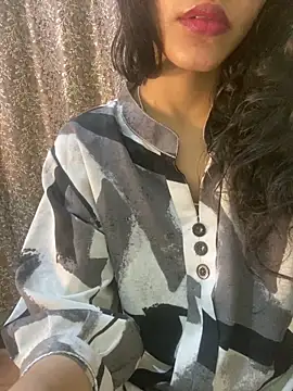 Divyaa69 online show from 10-01-25, 01:44