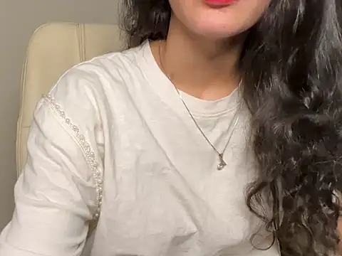 Divyaa69 online show from 04-25-26, 07:11