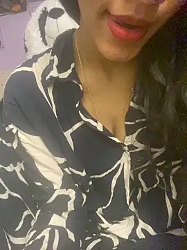 Divyaa69 online show from 12-17-25, 10:37