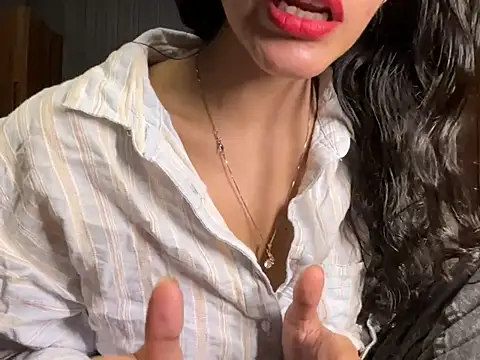 Divyaa69 online show from 06-22-26, 08:28