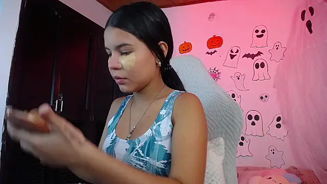 Snapshot of abby_tgn chatting on 10-16-25, 11:18 abby tgn online show from 10-16-25, 11:18