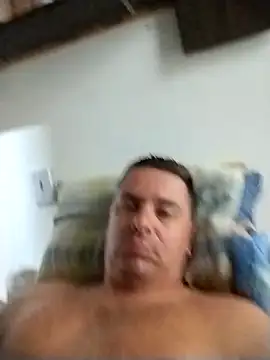 Snapshot of LOIROGOSTOSO87 chatting on 02-18-25, 10:47 LOIROGOSTOSO87 online show from 02-18-25, 10:47