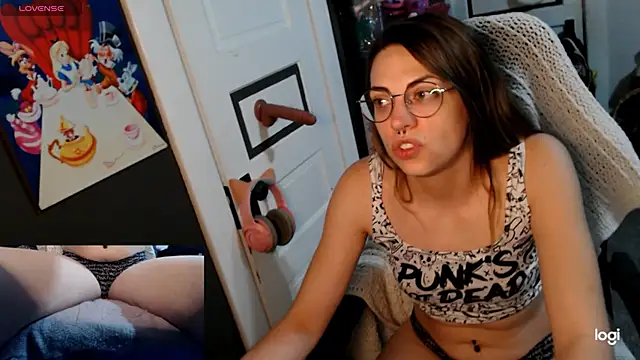 KSwonderland6 online show from 03-24-26, 06:19