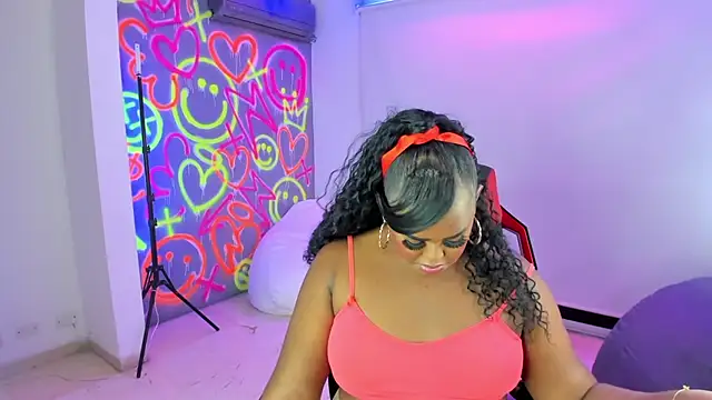 GEANNAROSE online show from 02-21-25, 05:24