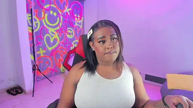 GEANNAROSE online show from 01-24-25, 05:10