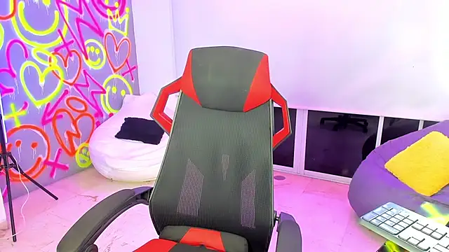 GEANNAROSE online show from 01-31-25, 08:54