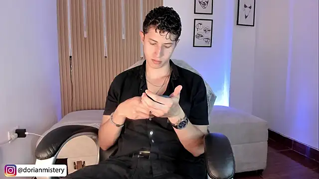 Snapshot of Dorianmistery2322_ chatting on 07-10-26, 04:18 Dorianmistery2322 online show from 07-10-26, 04:18