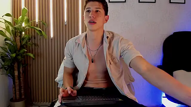 Dorianmistery2322  online show from 12-17-25, 04:06