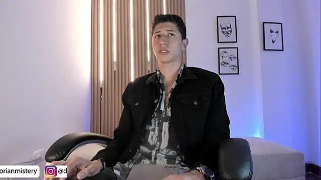 Dorianmistery2322  online show from 06-01-26, 11:48