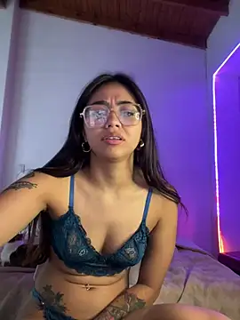 Snapshot of soygalaof chatting on 01-10-26, 02:45 soygalaof online show from 01-10-26, 02:45
