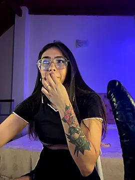 Snapshot of soygalaof chatting on 12-22-25, 02:33 soygalaof online show from 12-22-25, 02:33