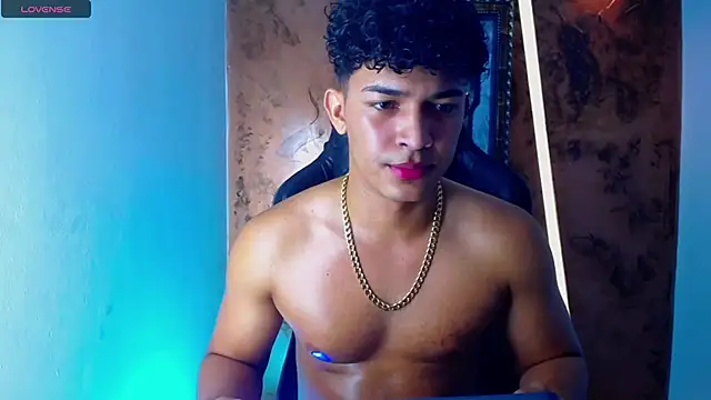 Snapshot of jamescurli_ chatting on 03-22-25, 07:47 jamescurli  online show from 03-22-25, 07:47