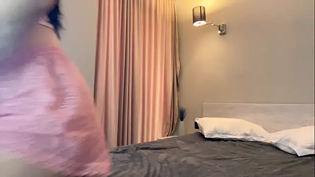 Lora Squirt online show from 03-17-25, 09:33