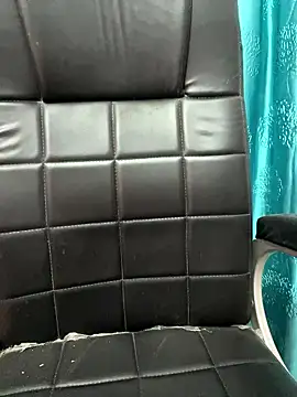 poision51 online show from 01-08-26, 04:35