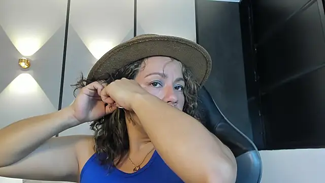 gipsela gomez online show from 09-24-25, 07:20