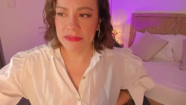 Snapshot of gipsela_gomez chatting on 06-20-26, 07:19 gipsela gomez online show from 06-20-26, 07:19