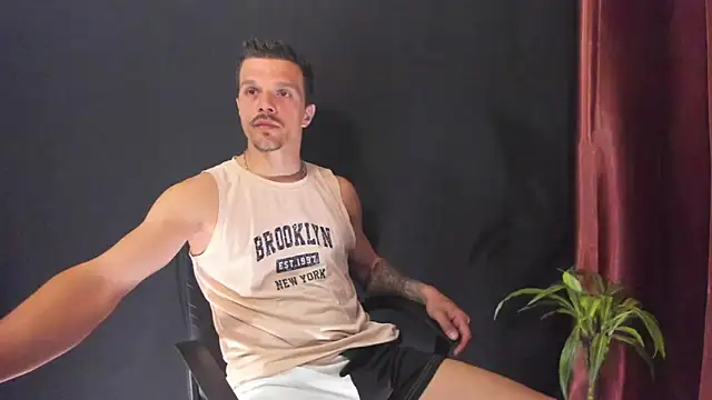 Snapshot of DonyBrown chatting on 03-19-26, 07:52 DonyBrown online show from 03-19-26, 07:52