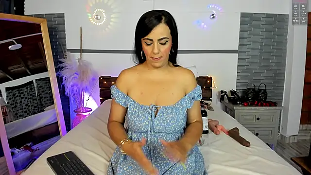 Kimberly lozano online show from 09-19-25, 12:09