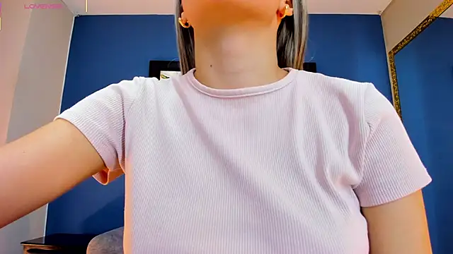 miacarperr1 online show from 02-22-25, 11:35