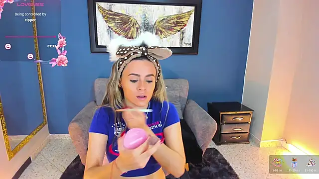 miacarperr1 online show from 03-22-25, 08:59