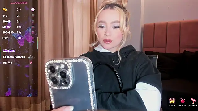 miacarperr1 online show from 04-11-26, 09:07