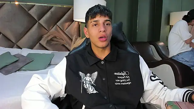 Snapshot of Tyler_Rodriguez chatting on 03-13-25, 04:49 Tyler Rodriguez online show from 03-13-25, 04:49