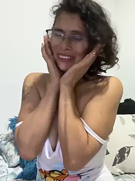 MireyaTorresGu online show from 05-28-26, 03:58