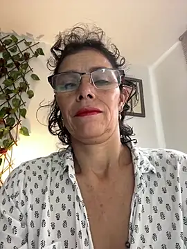 MireyaTorresGu online show from 02-24-26, 04:19