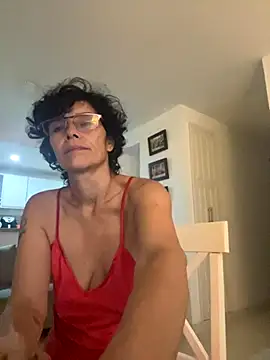 MireyaTorresGu online show from 10-10-25, 11:33