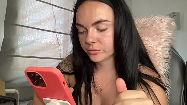 yorkshiregal online show from 02-26-25, 01:43