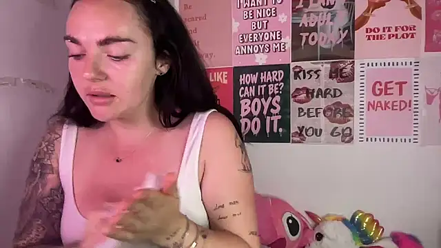 yorkshiregal online show from 05-08-26, 08:23