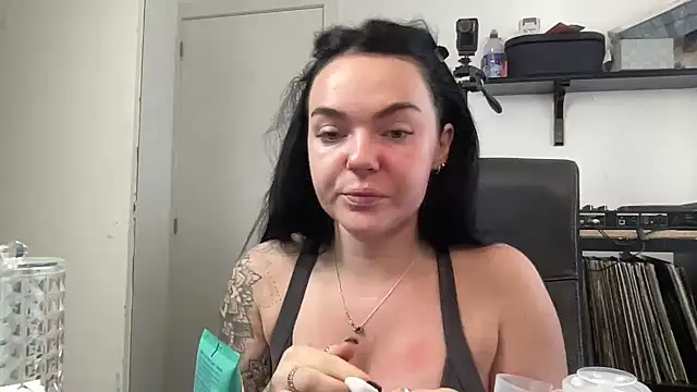 yorkshiregal online show from 02-01-26, 08:01