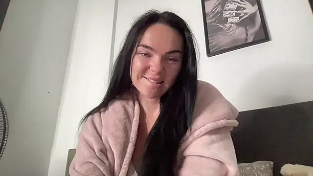 yorkshiregal online show from 11-02-25, 07:57