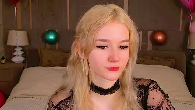 NaomiLoys online show from 02-14-25, 08:26