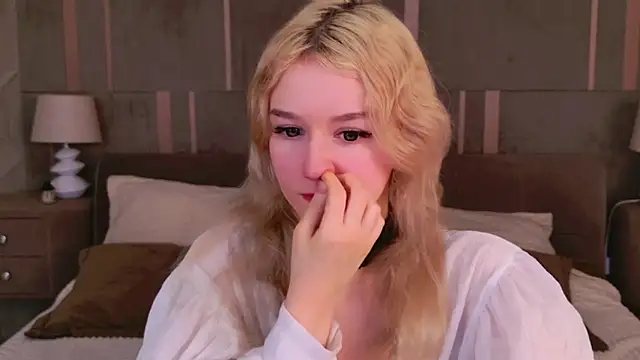 NaomiLoys online show from 03-07-25, 11:49