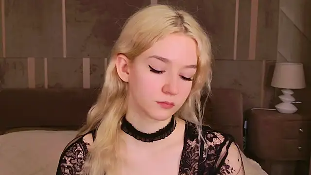 NaomiLoys online show from 02-26-25, 09:42