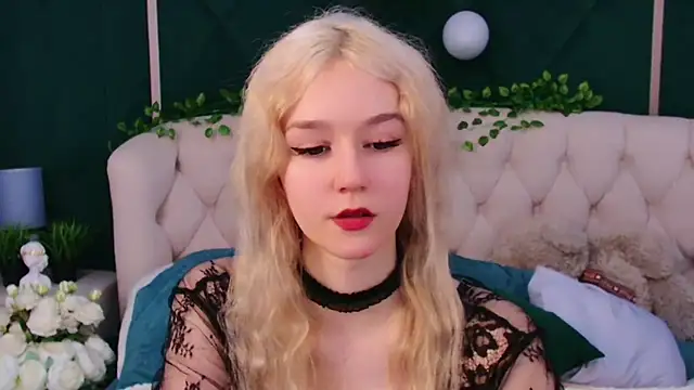 NaomiLoys online show from 02-16-25, 11:17