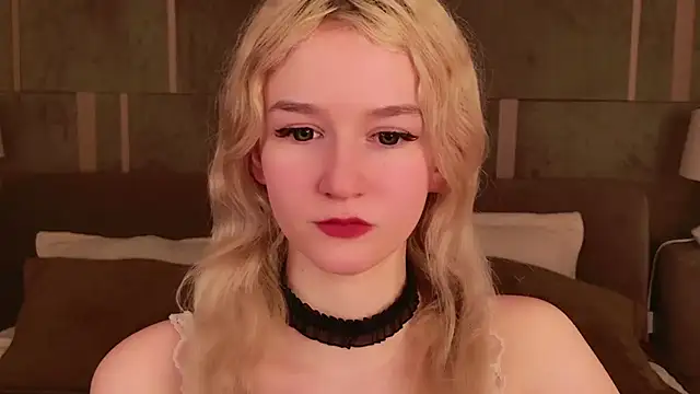 NaomiLoys online show from 03-10-25, 01:01