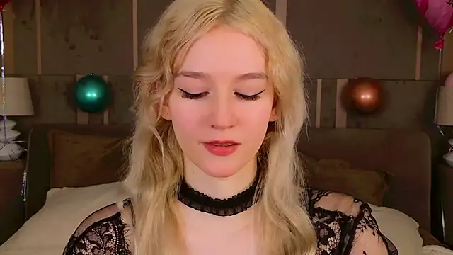 NaomiLoys online show from 02-15-25, 07:39