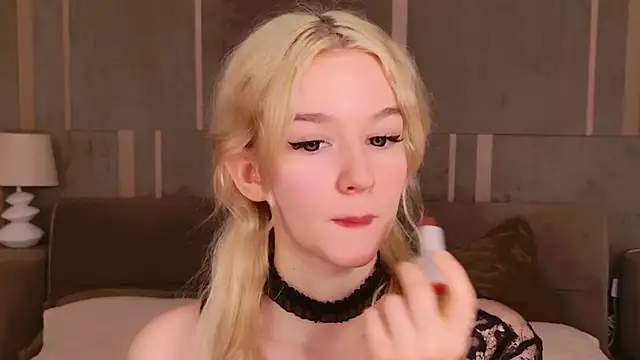 NaomiLoys online show from 02-27-25, 04:02